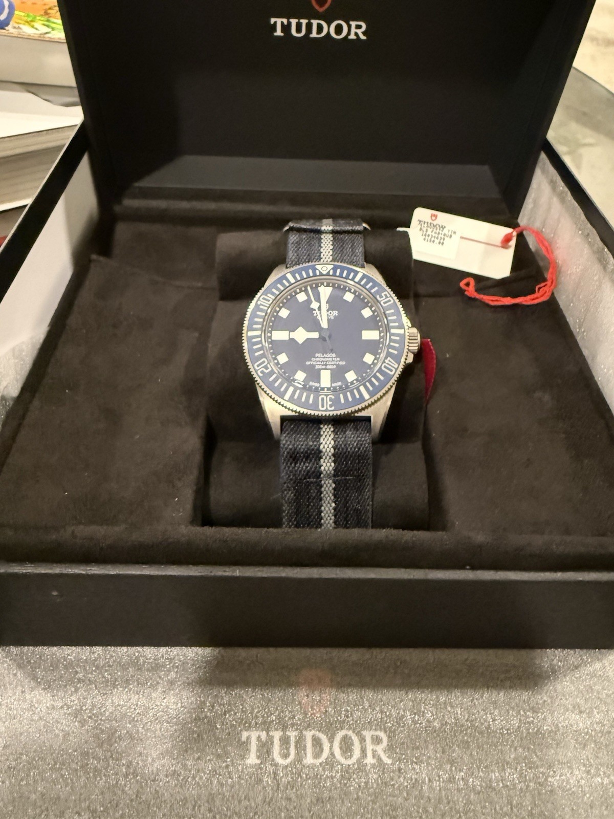 TUDOR Pelagos FXD Automatic Diver 42mm Titanium Blue Dial Fabric Strap Box image 4
