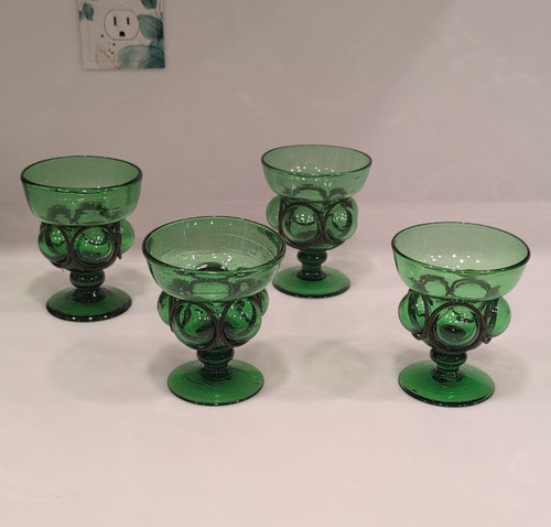 Green Art Glass Hand Blown Goblet Set, 4-Piece Glass Stemmed Goblets.