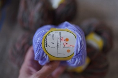 Lot of 20 Italian Yarn Art Pluma Knitting Crochet