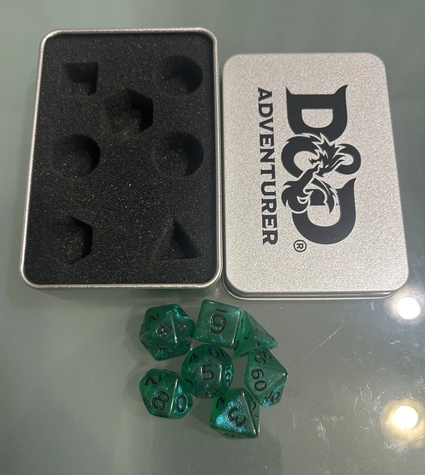 SET Dados de ROL Esmeralda Dungeons & Dragons Adventurer - Imagen 2 de 3