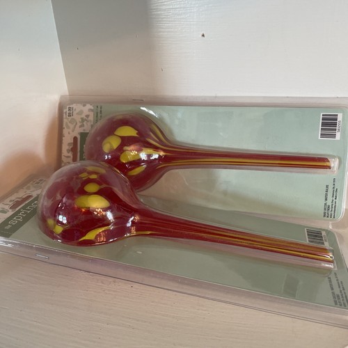 Self Watering Plant Bulbs Set of 2 Irrigation Round Shape Glass Globe