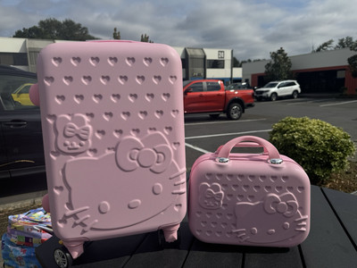Hello Kitty Travel Luggage Set