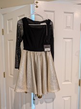 NWT Mac duggal Holiday Dress Black And Gold Mini Size 2