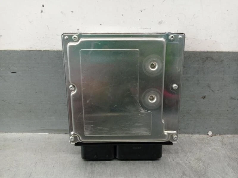 7798422 centralina motore per BMW 5 TOURING (E61) 525 D 2004 5552652 - Immagine 2 di 4