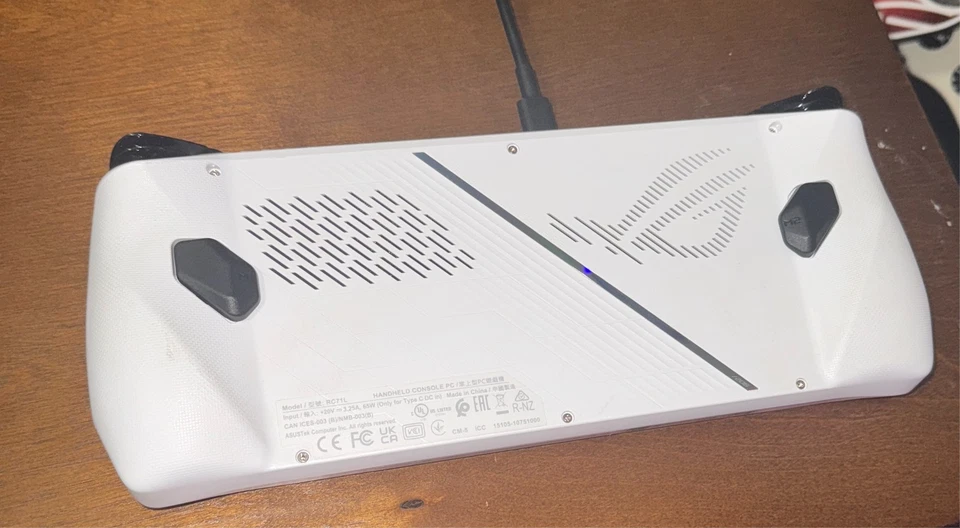 华硕 ROG Ally 120Hz 7''(512GB 固态硬盘 AMD 锐龙 Z1 Extreme 16GB RAM)手持 — 第 2/4 张图片