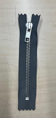 12 CM YKK REISSVERSCHLUSS GRAU verdeckt gewebt Schließen Ende Auto-Lock x 100 Stück