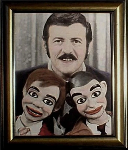 Haunted Spooky Photo "Eyes Follow You" Ventriloquist Dummy puppet