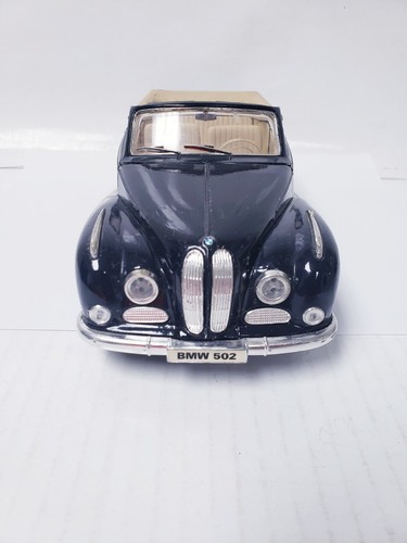 Maisto 1/18 Die Cast Model 1955 BMW 502 In Excellent Condition - Picture 9 of 13