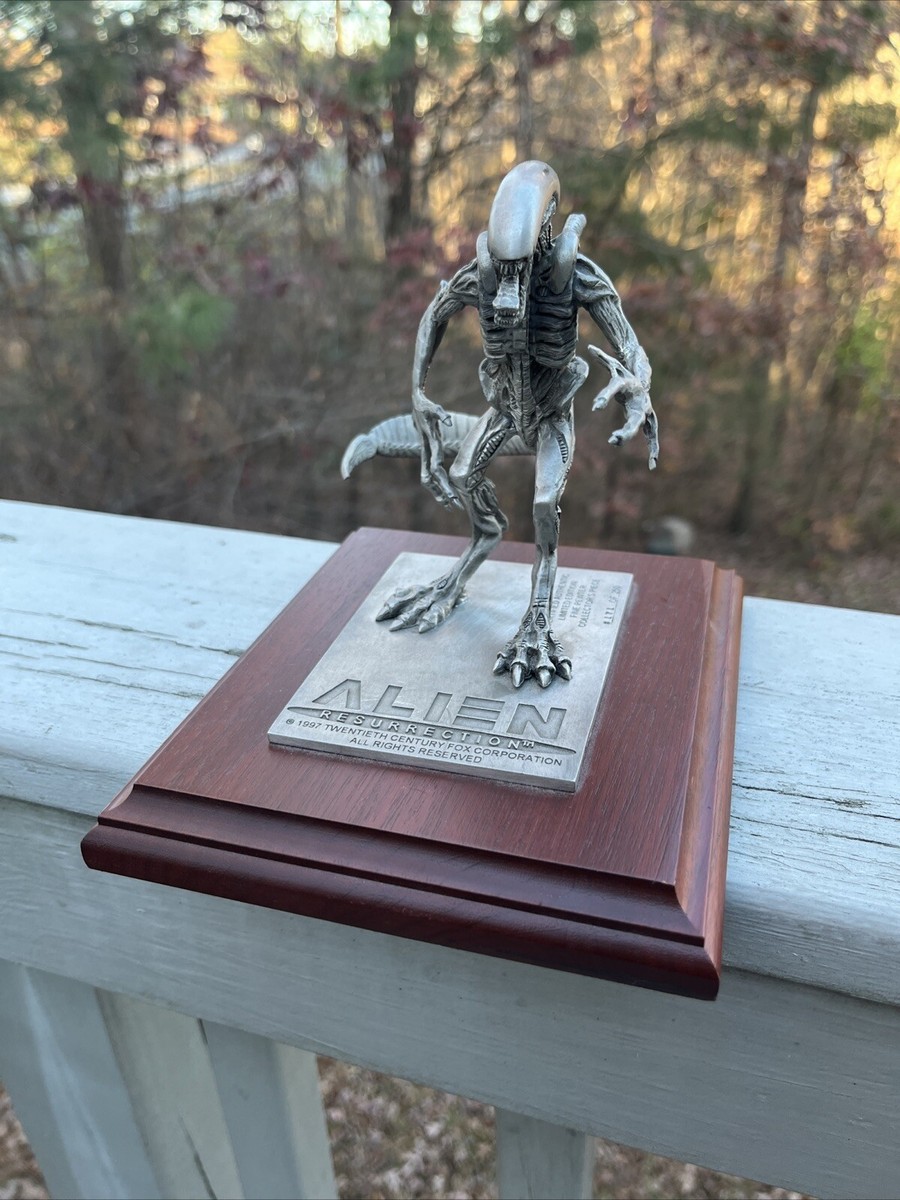Alien Resurrection 5” Giger Art Pewter Statue City Theatre Promo