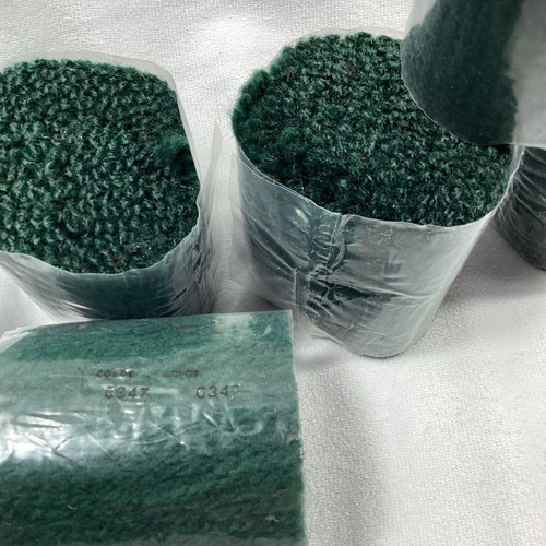 Precut Latch Hook Rug Yarn Vintage Dark Green Color 0347 Lot 6 - Picture 3 of 3