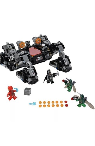 LEGO DC Comics Knightcrawler Tunnel Attack 2017 (76086) Retired Factory Sealed - Picture 5 of 7