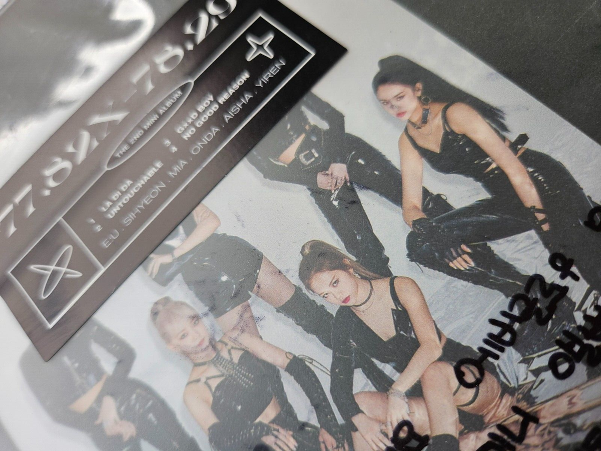 EVERGLOW −77.82X−78.29 Signed Promo Album Autographed +Message