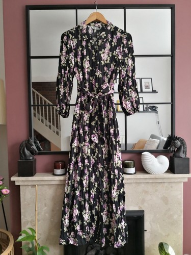 ZARA BLACK FLORAL PRINT BUTTONED LONG 