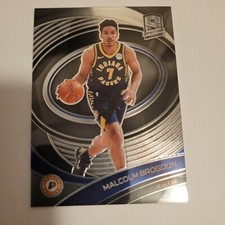 2020-21 Panini Spectra Asia Prizm Malcolm Brogdon #95 Indiana Pacers 