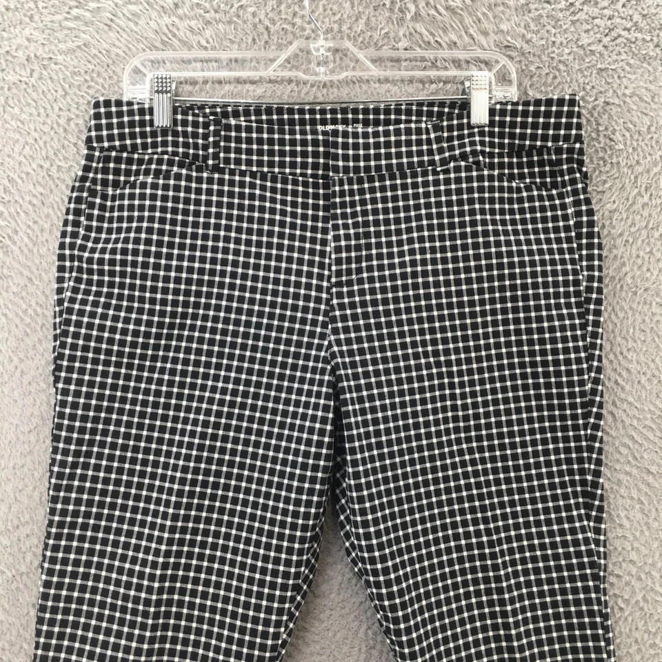 Pantalones al tobillo Old Navy Pixie para mujer 14 negros blancos a cuadros mezcla de algodón tiro alto Foto 2 de 4