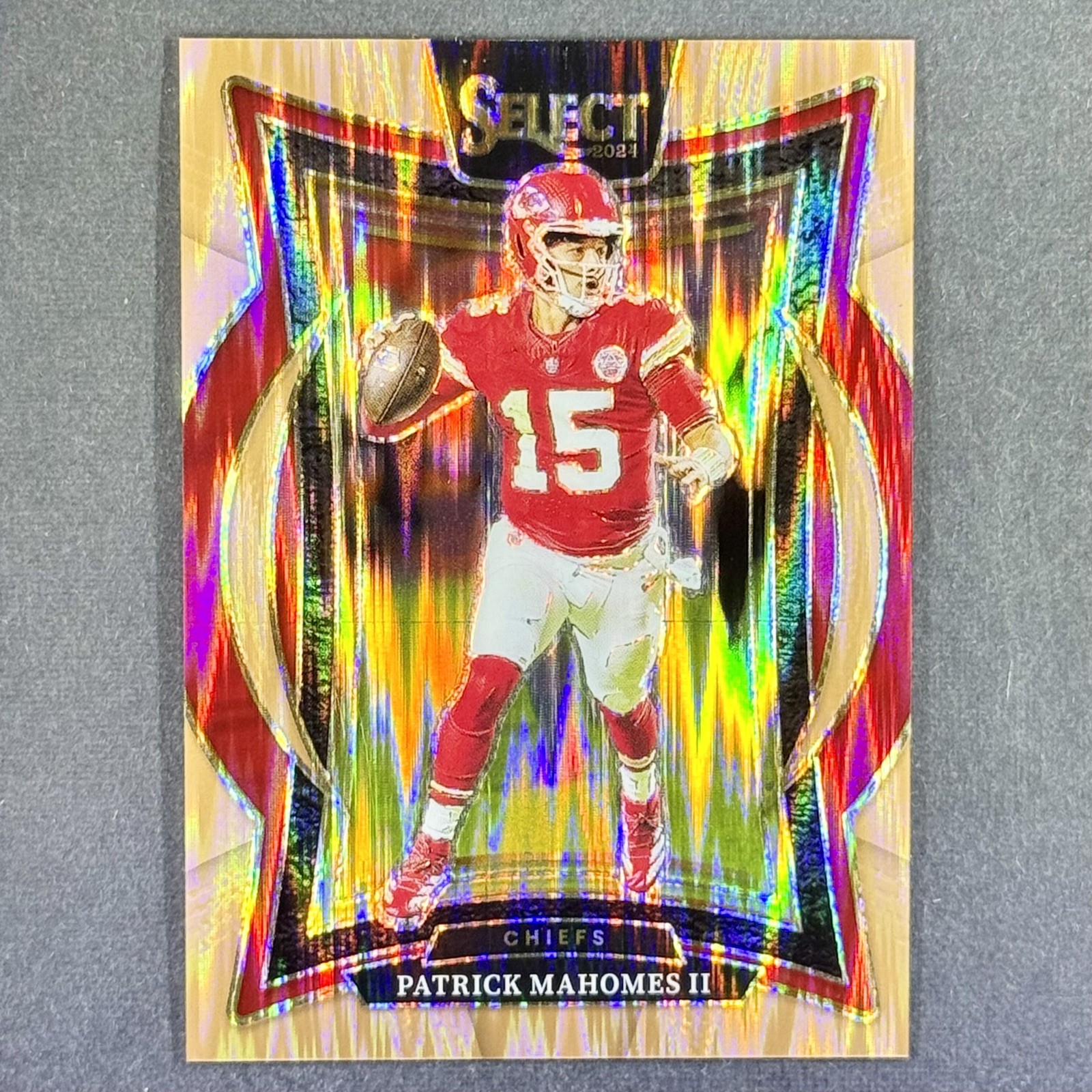 PATRICK MAHOMES II 2024 PANINI SELECT #33 COPPER SHOCK PRIZM (SP /299) CHIEFS