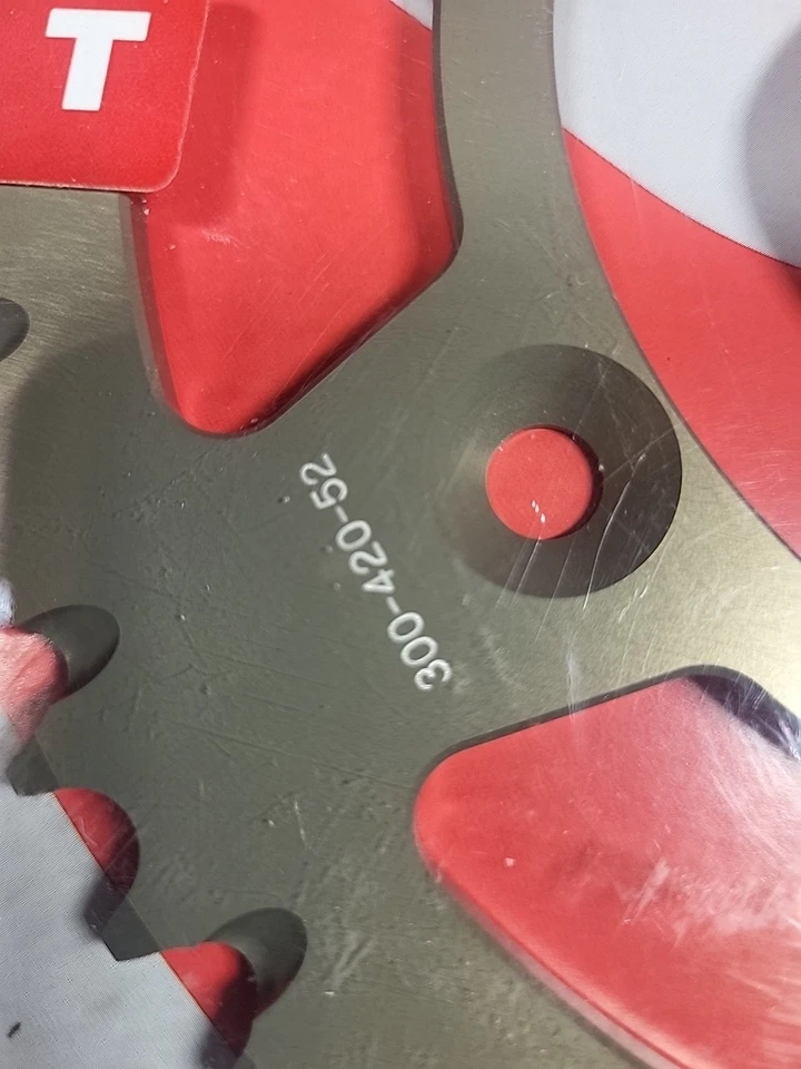 Piñón trasero con etiqueta 52T para CR85 CRF150R CRF150RB CR80 CR 85 CRF 150R Foto 2 de 4