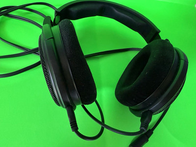 Sennheiser HD 660S2 Open-Back Wired Over-Ear Headphones Black 1/4 in Plug