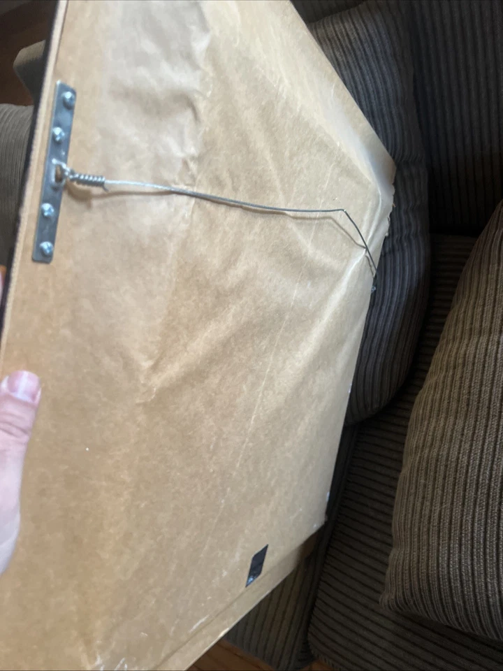 Placa de jade pequeña en caja de sombras 24x24 Foto 3 de 4