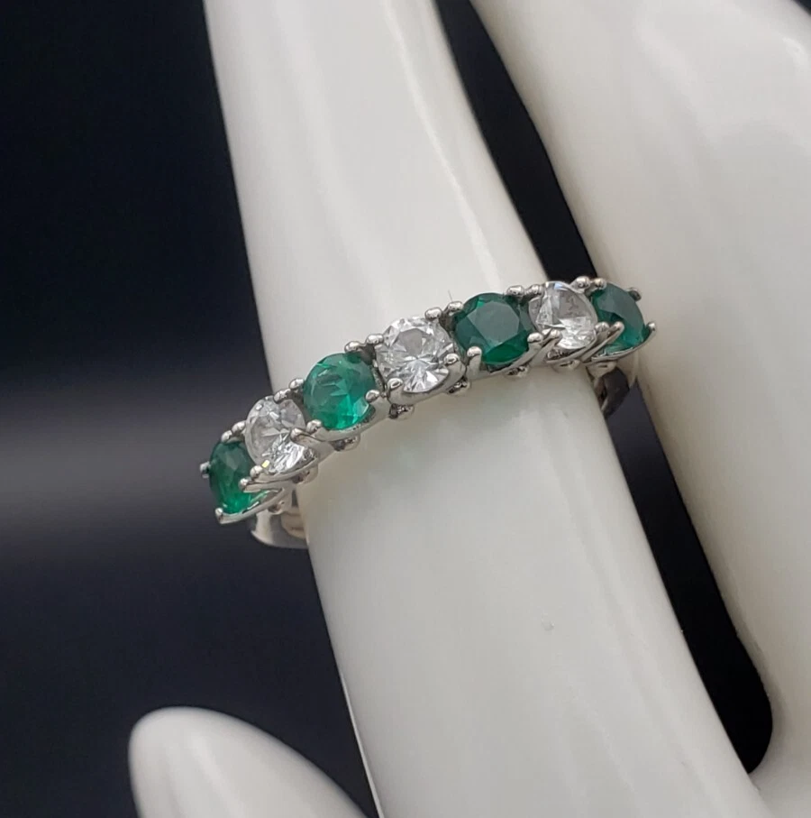 Vintage 4 Emeralds 3 White Topazes Sterling Silver Ring Size 7 - Image 3 of 4