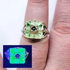 Sterling UV Spinel Ring Flower Accent Fluorescent Gem 925 Silver Uranium Glass