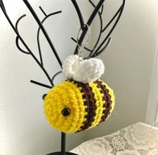 Handmade Crochet Bee/ Keychain/Crochet Bee/ Stuffed Animal Bee Plush(SGZ073)