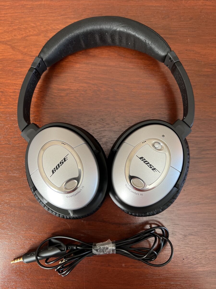 Bose QuietComfort 15 Noise-Cancelling Headphones QC15 Silver Bose QuietComfort 15 Noise-Cancelling Headphones QC15 Silver