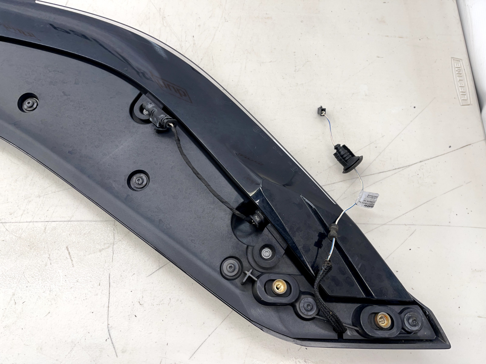 2014-2020 BMW i8 I12 Coupe Rear Left Driver Side Molding Panel Turn Signal