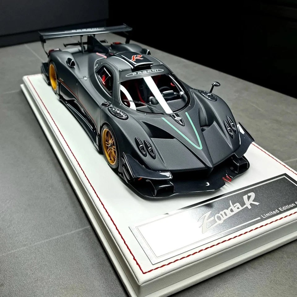 1:18 DINO MODELS - FULL CARBON BODY Pagani Zonda R - Limited Edition - Immagine 2 di 3