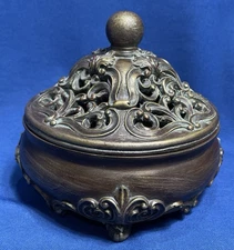 Potpourri/Ginger Jar Ornate Resin Footed Bowl With Open Detail Lid 5.5"