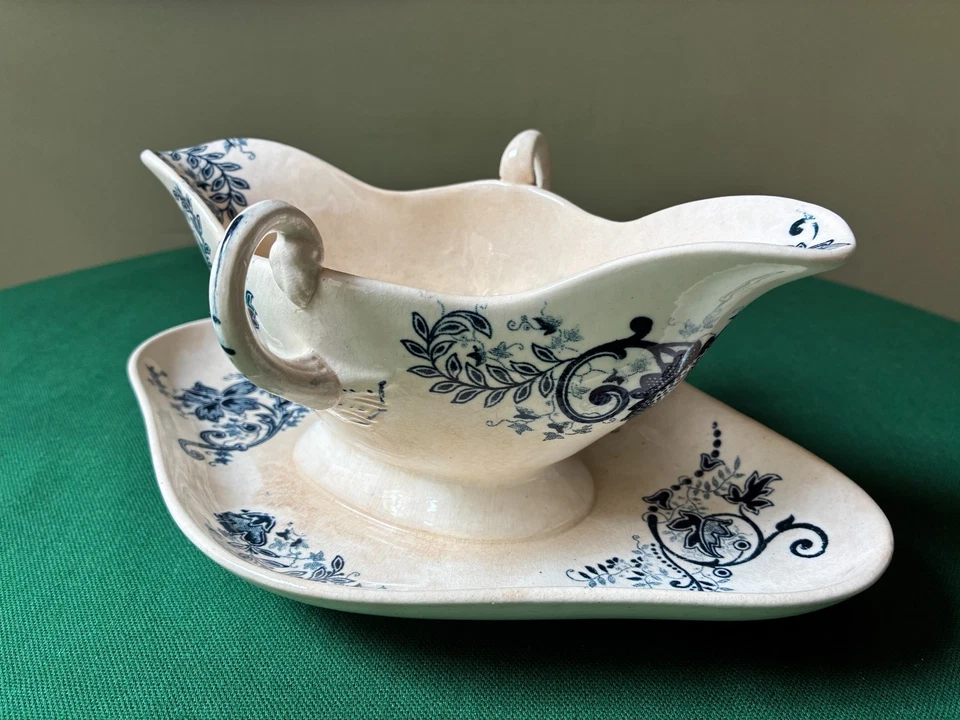 Faïence XIX ème HB & Cie Choisy le Roi Terre de Fer Belle Saucière Sévigné - Photo 4/4