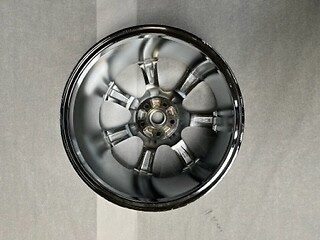 OEM Maserati 4.2 18" Chrome 7 Spoke Wheel - 36S01