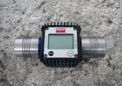 Dayton 32ZN69 1'' FNPT 1.3 32GPM Inline Digital Turbine Flowmeter / Totalizer