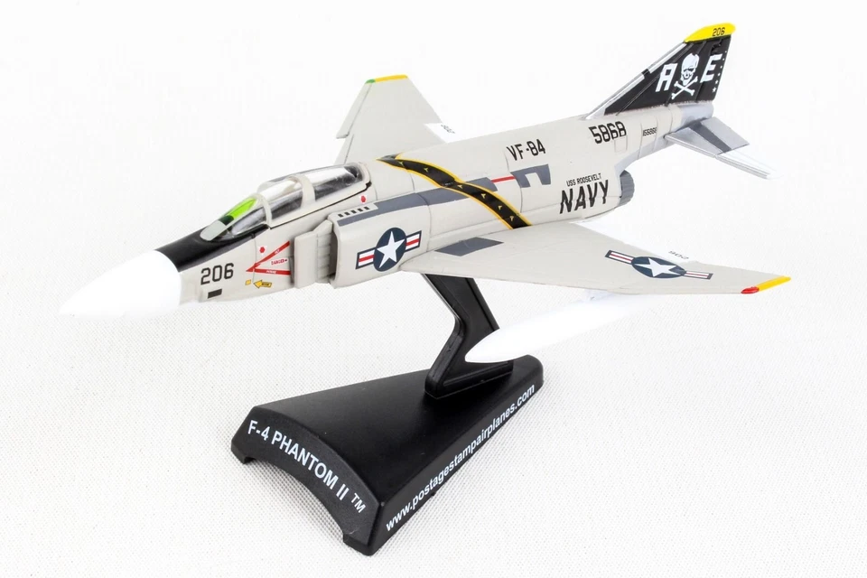 F-4 (F-4B) Phantom II - VF-84 Jolly Rogers, US NAVY - 1/155 Scale Diecast Model - Image 2 of 4