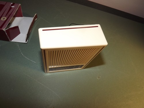 Vintage Diplomat AM/FM Portable Radio in Original Box & Instructions- Working - Picture 8 of 11