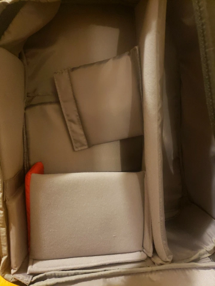 Manfrotto Veloce V DSLR Camera Backpack - Image 3 of 4