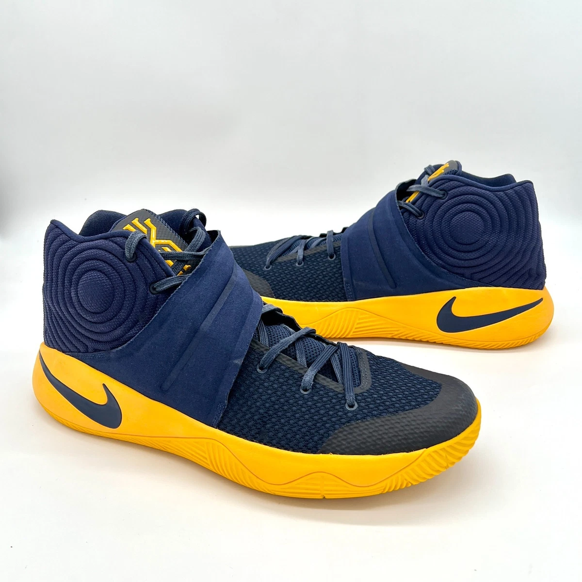 シューズ(男性用) Nike Kyrie 2 \"What the\" Nike Kyrie 2 Men's Sneakers for Sale | Authenticity Guaranteed | eBay