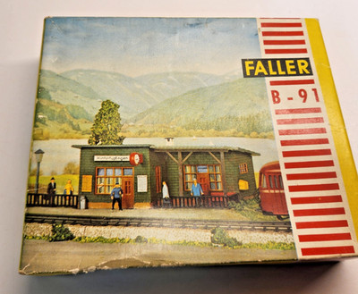 Vintage Faller HO 1:87 B-19 Hinterupfingen Station Kit. Complete Unbuilt Kit