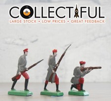 VINTAGE LEAD FIGURES - SEMI-FLAT FRENCH SOLDIERS X 3 - LEGION    656
