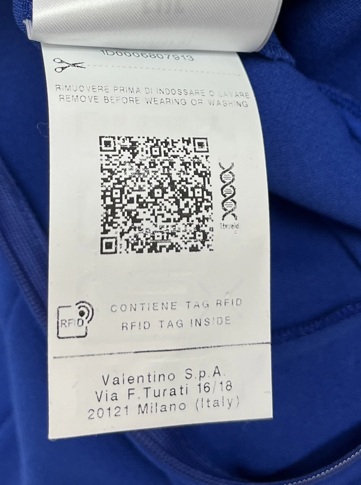 Abito A Line rosso Valentino blu senza maniche ricamato a cuore taglia 38