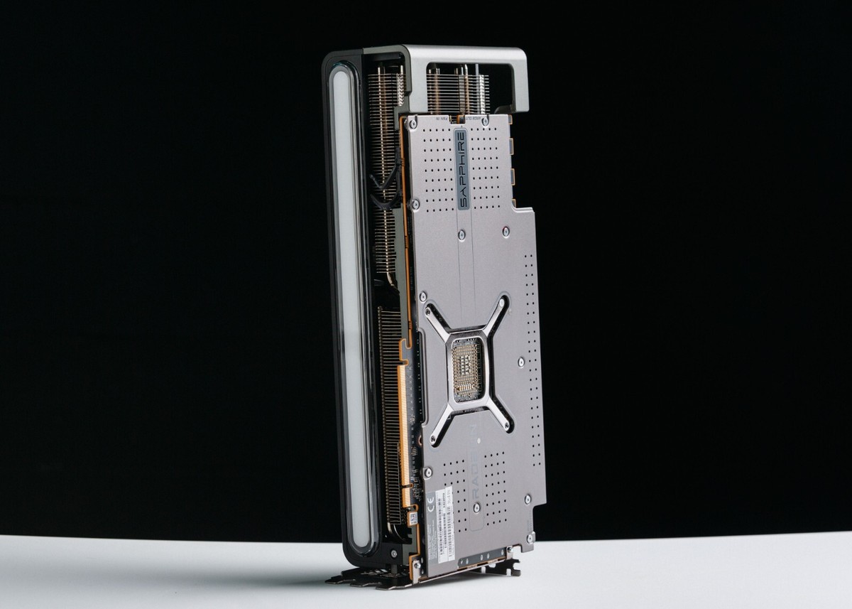 Sapphire Radeon RX 7900 XTX nitro＋ 24GB Sapphire Technology AMD Radeon RX 7900 XTX Nitro Plus Vapor-X RGB