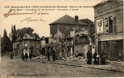 Old postcard Creil Maisons, rue Gambetta FRANCE (1014093)
