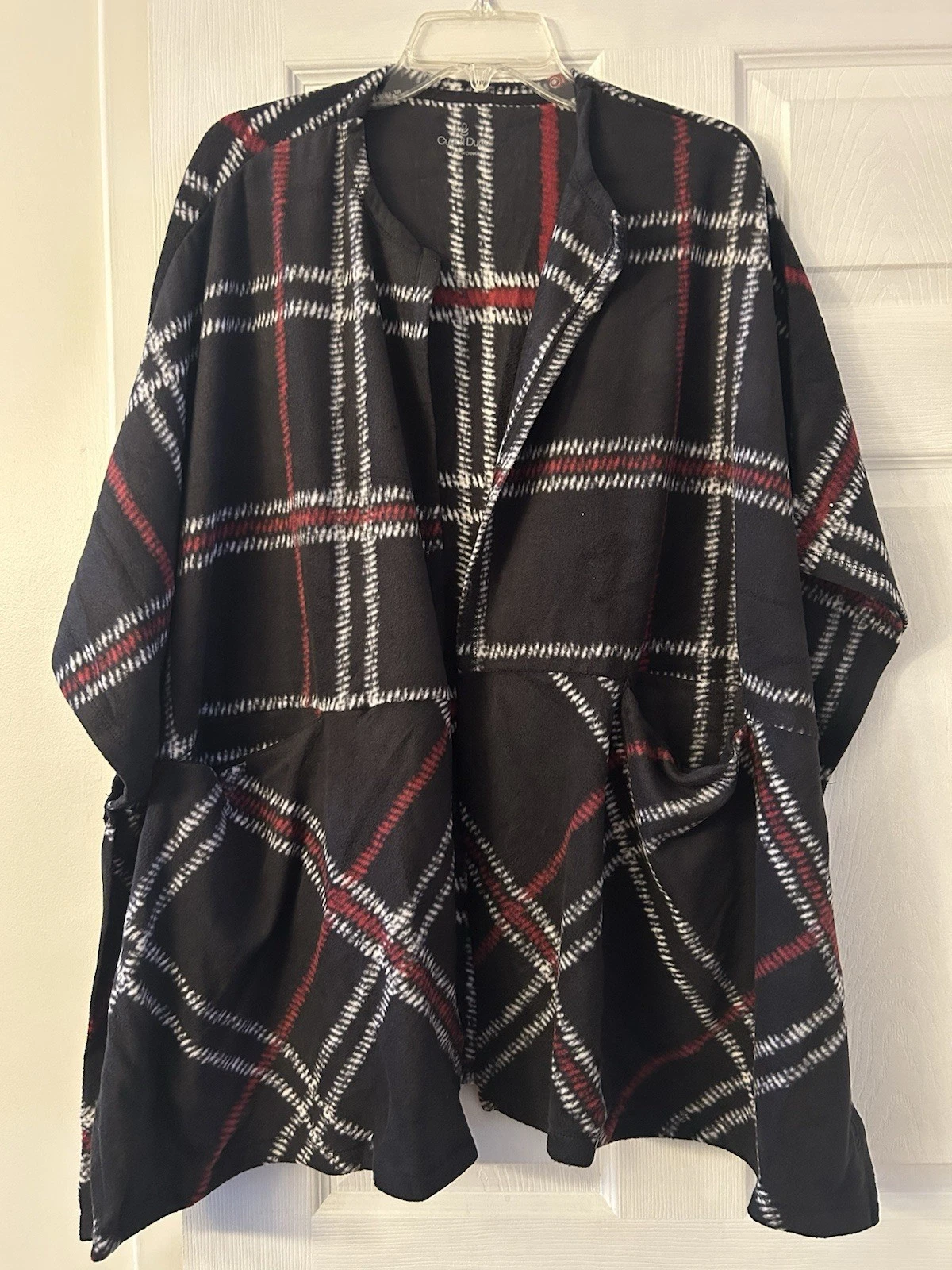 Cuddl Duds Black Plaid Fleece Wrap Blanket Poncho S/M Soft Plush Cozy Lounge