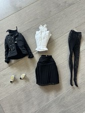 Trajes de muñeca Barbie Silkstone reservados