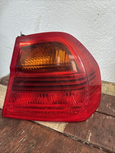 BMW E90 Rücklicht 6937458 Rechts Außen Bj.2007