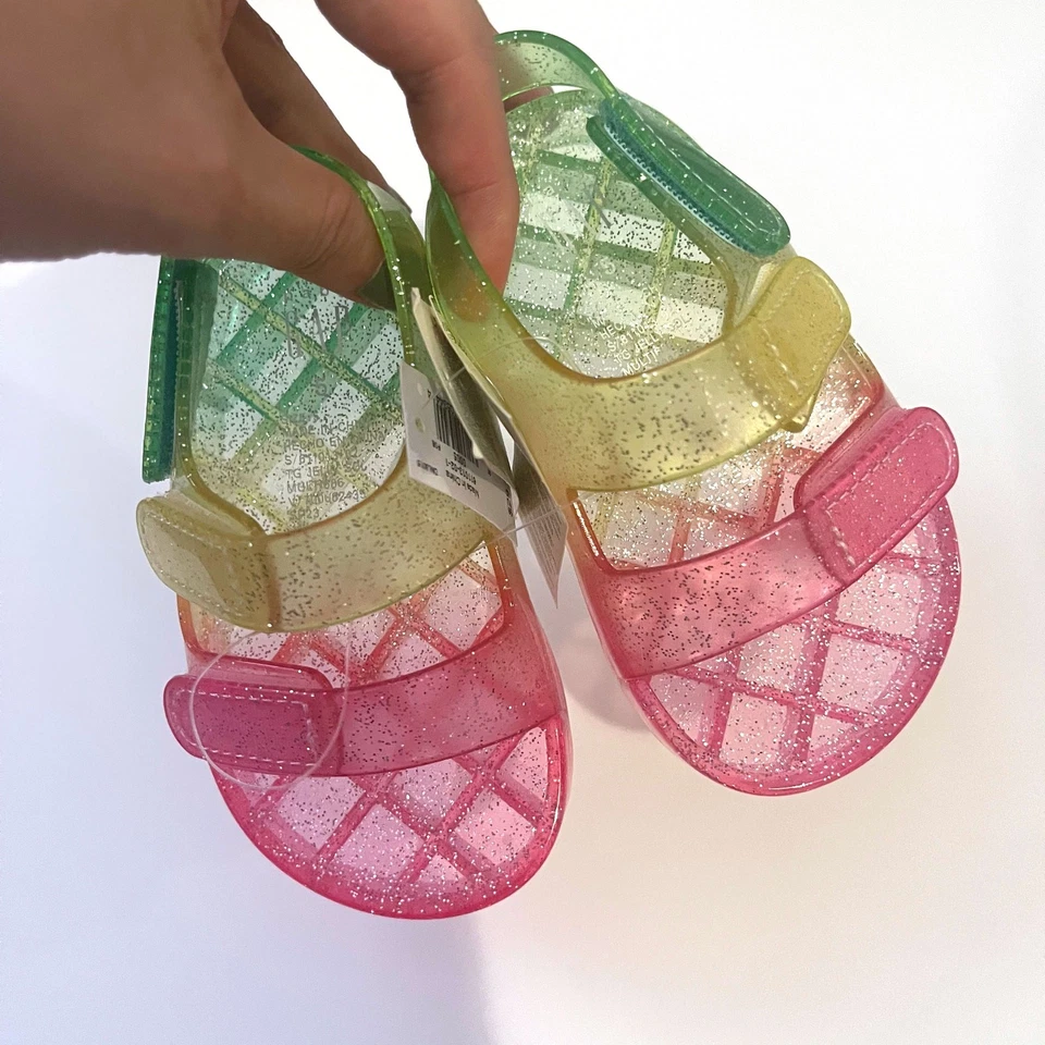 Sandalias de gelatina brillante BABY GAP NUEVAS CON ETIQUETAS para niños pequeños en varias tallas 5 Foto 3 de 4