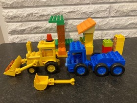 LEGO DUPLO Bob the Builder 3297 Scoop and Lofty at the Building Yard set 51/62pc