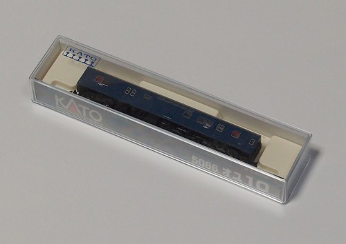 KATO 5066 Oyu 10 con luz interior | Condition: Usado