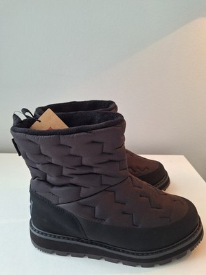 Helly Hansen boots, Winter ,black, size 6 brand new 
