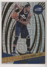 2016-17 Panini Revolution Infinite Derrick Favors #29 g6p